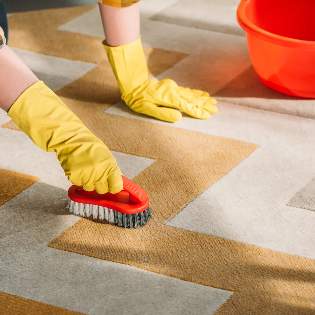 Como limpar pisos de carpetes e tapetes